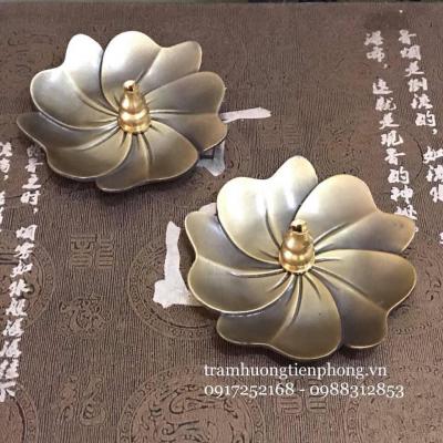 Đế cắm nhang trầm kim loại