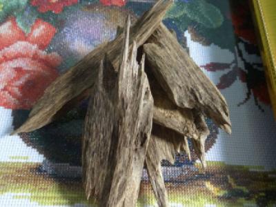 Trầm hương miếng HM03