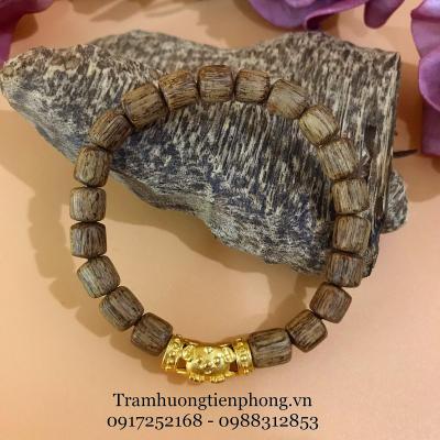 Vòng Tay Trầm Hương Nữ Mix Charm Heo Vàng