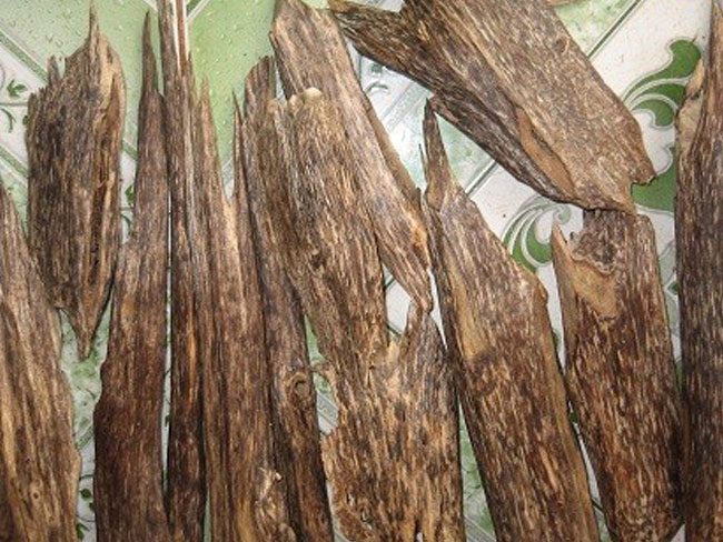 Trầm hương miếng