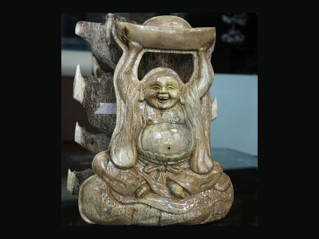 Tượng trầm hương phú quý